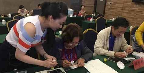 十年磨一劍，礪得梅花香